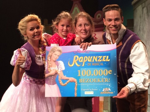 Rapunzel-de-Musical-100_000ste-bezoeker